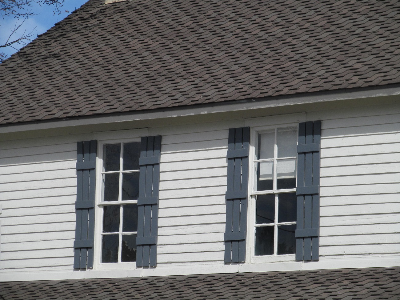 5728 S. Rapp J D Hill General Store Second Floor windows Crony_new