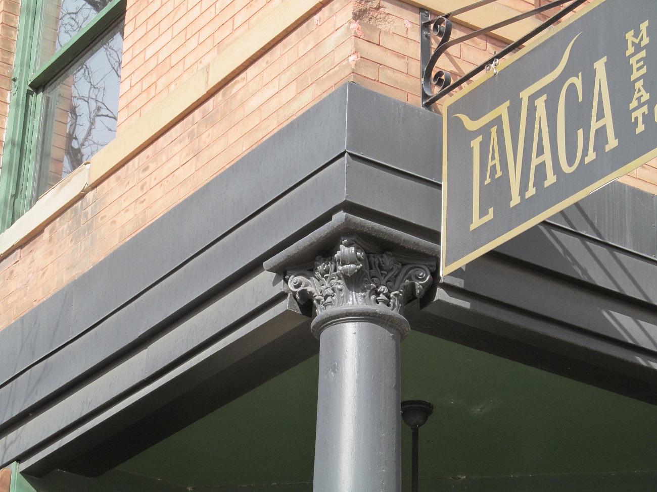 2489 W Main Coors Bldg Corithian Column Cast Iron Crony_new