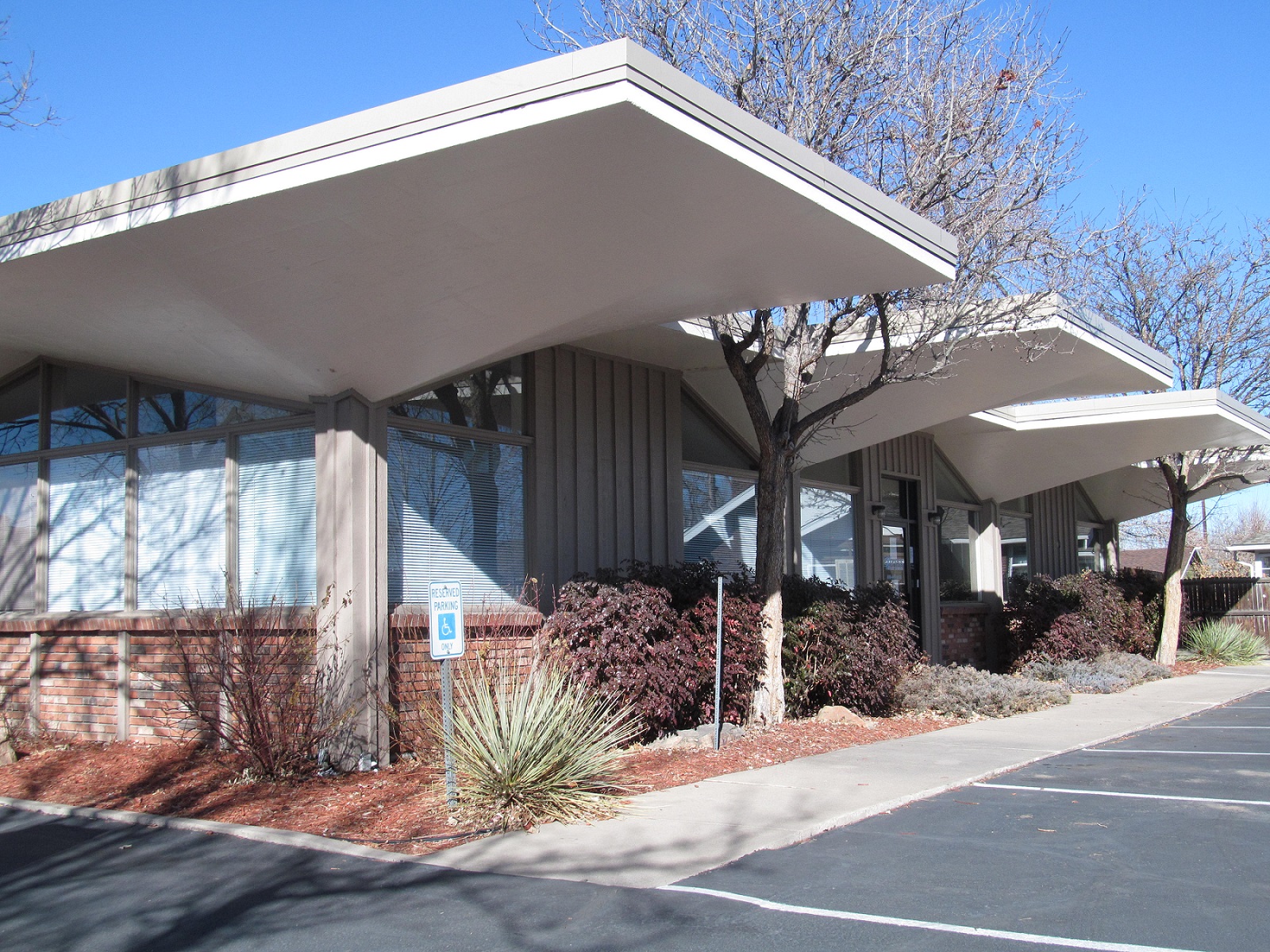 Mid Century Modern Commercial Buildings Timeless Design In Modern Spaces Mid Century Modern Commercial Buildings Timeless Design In Modern Spaces