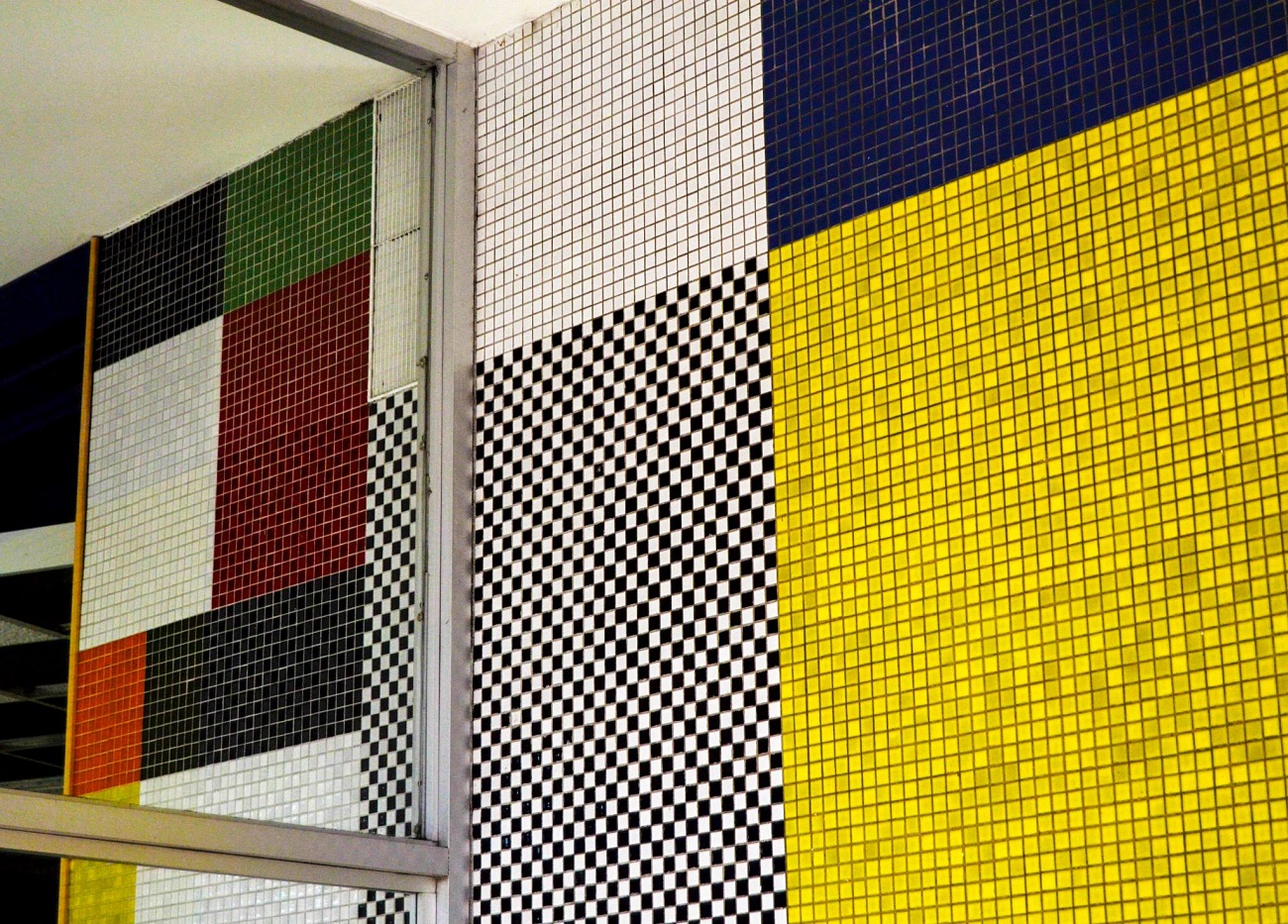 2000 Littleton BLVD Guaranty company tile and door fb Mike Yost_s