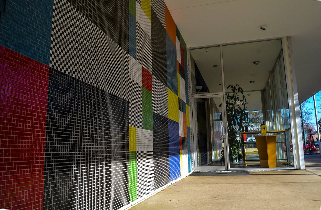 2000 Littleton BLVDGuaranty company entrance fb Mike Yost_s