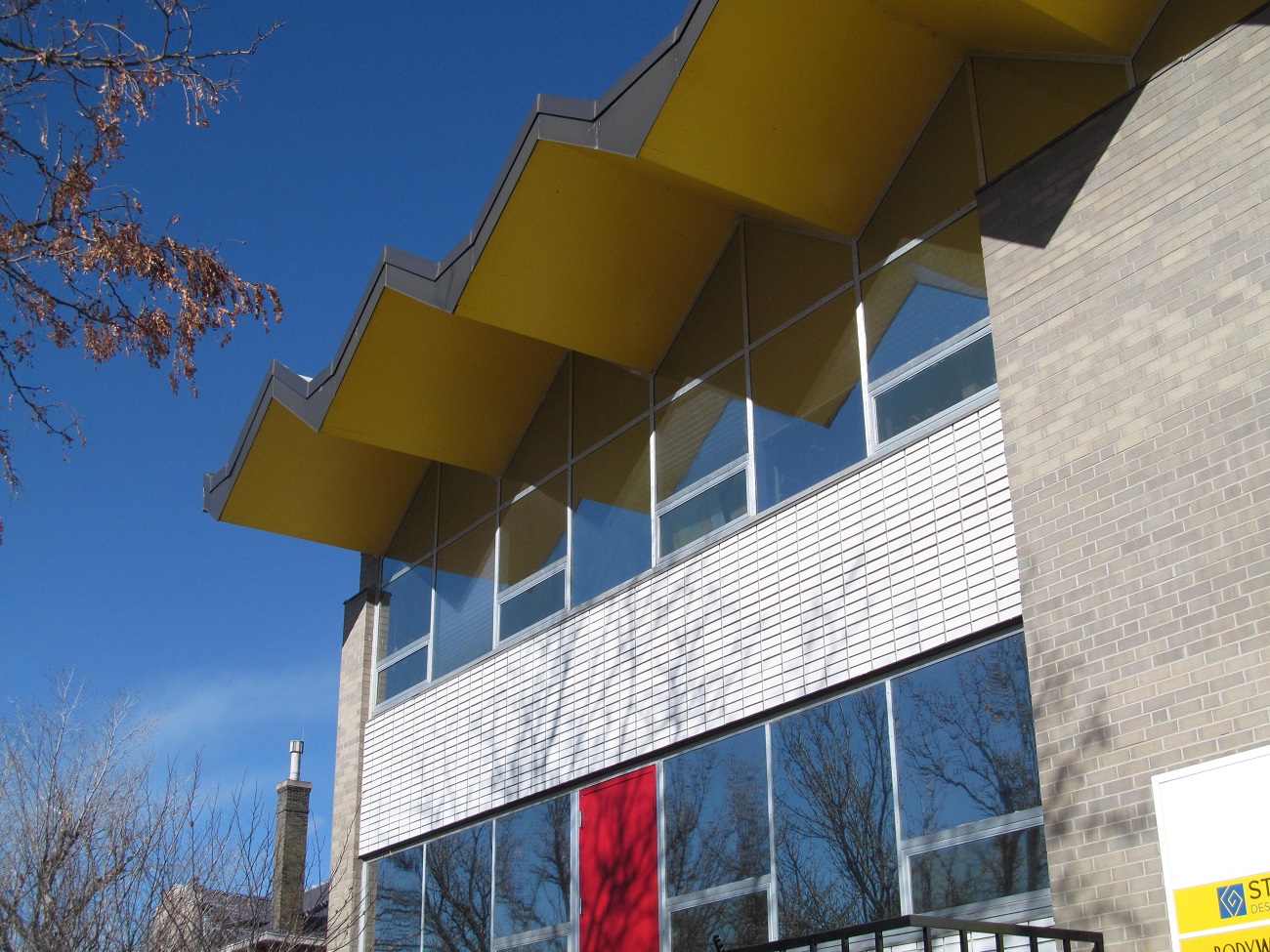 2009 Littleton BLVD Courthouse Building folded plate, Crony_s