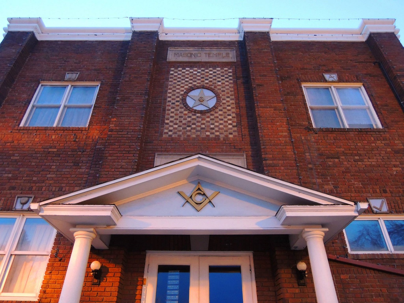 5718 Masonic temple facaed fb Mike Yost_ss