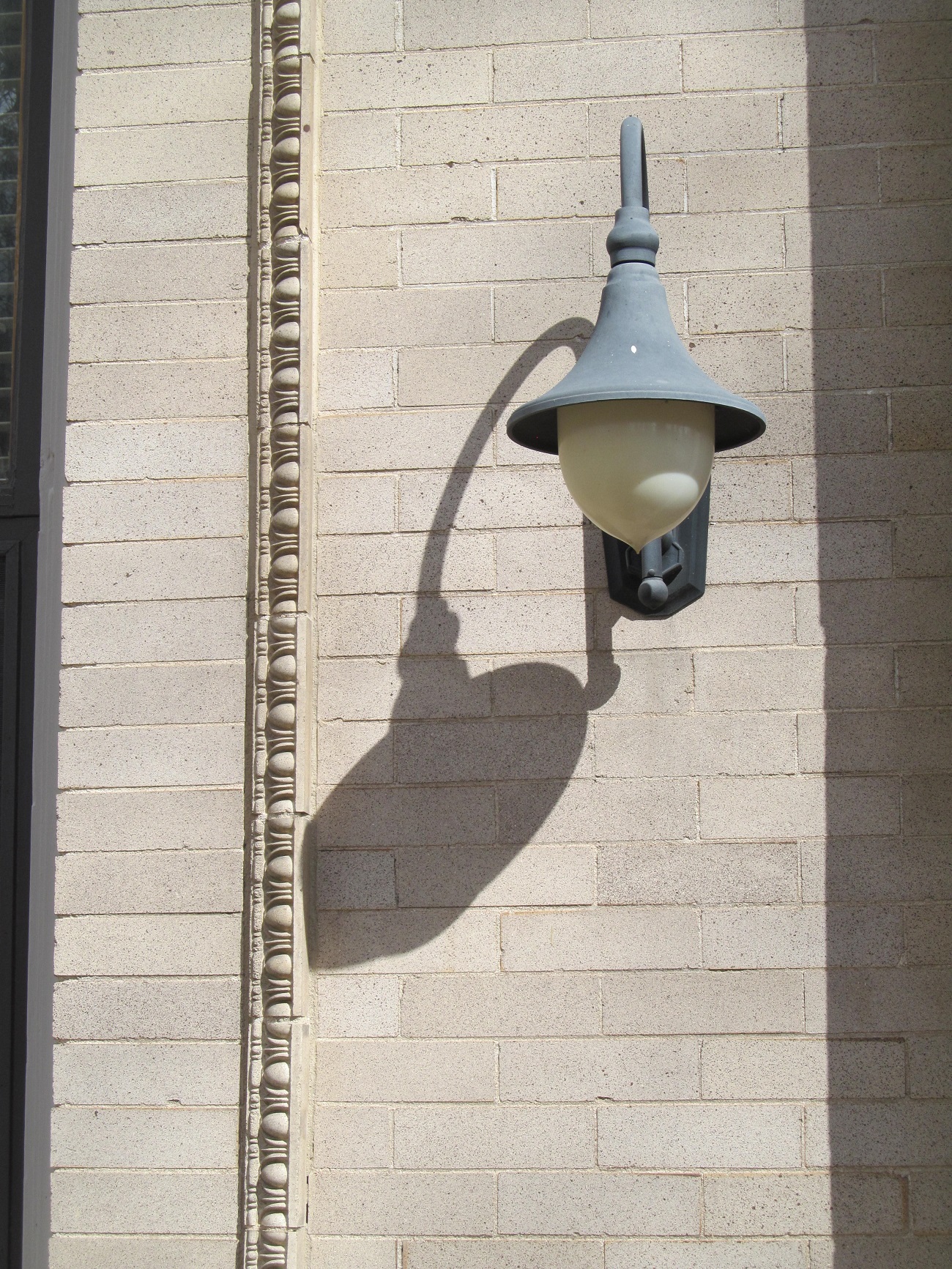 Arapahoe Court House Lamp detail Crony_ss
