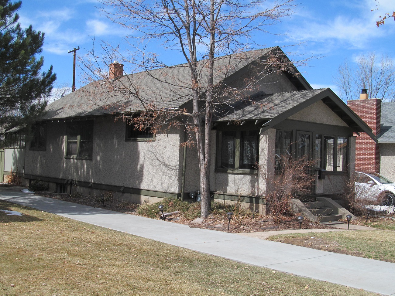 Louthan Heights Street House Crony_s